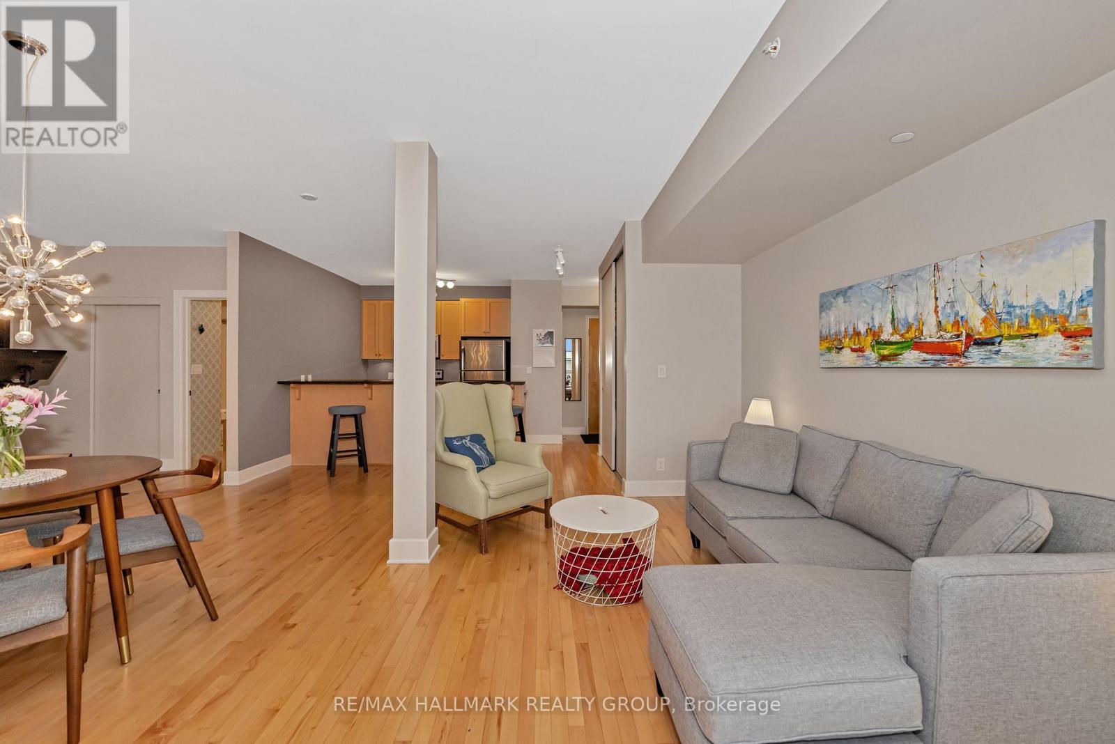 201 - 390 Booth Street, Ottawa, Ontario  K1R 7K6 - Photo 10 - X12137093
