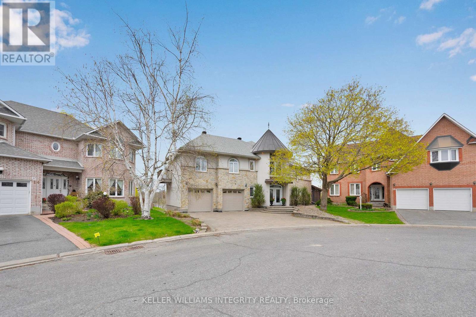 Property at 12 RIDEAU SHORE COURT image 3