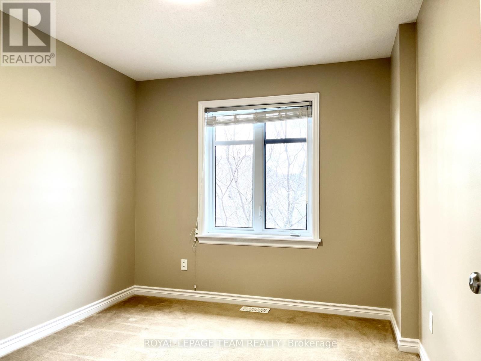 54 Madelon Drive, Ottawa, Ontario  K2J 5C5 - Photo 22 - X12137113