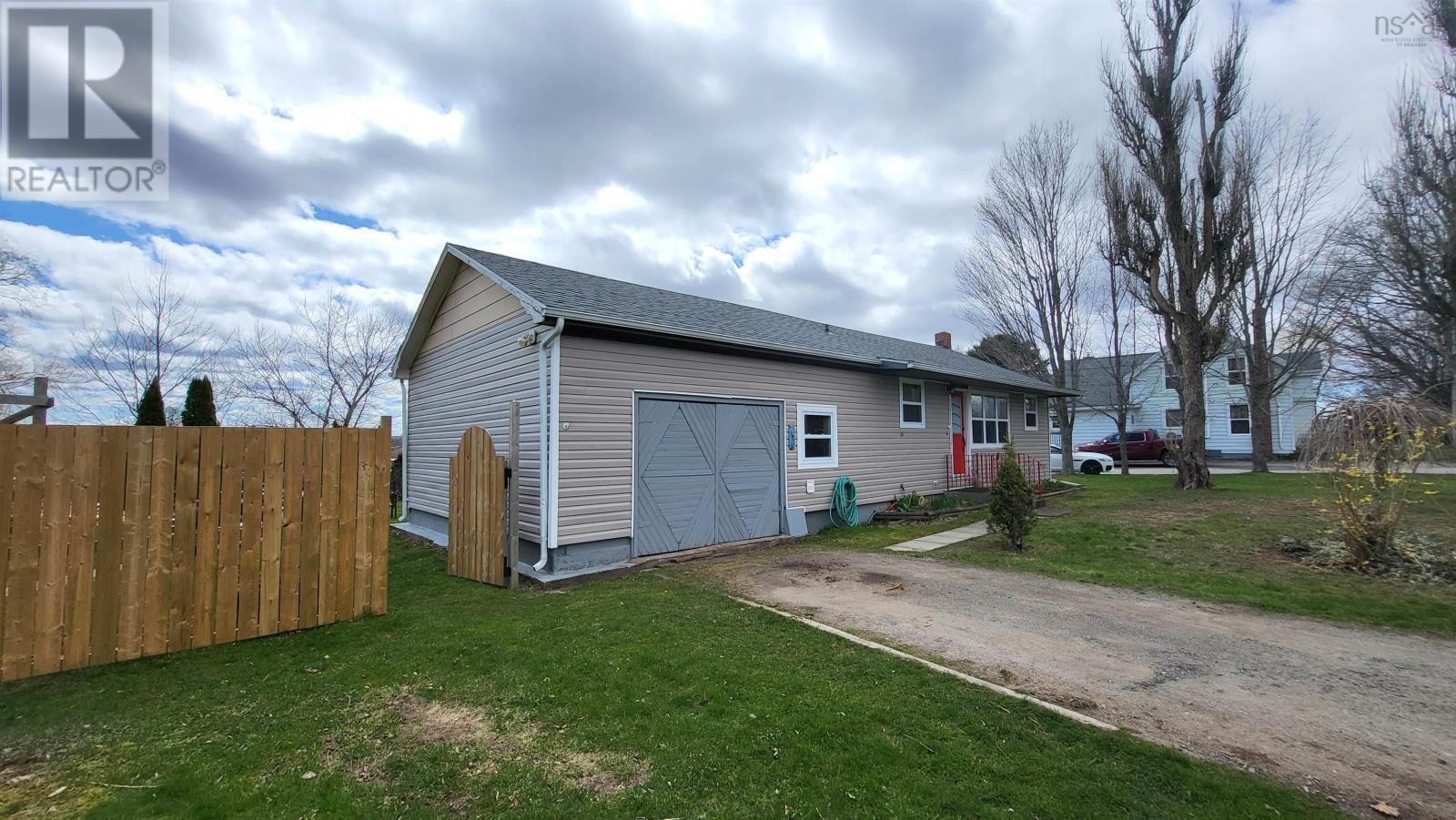10014 Hwy 221, Habitant, Nova Scotia  B0P 1H0 - Photo 2 - 202508487