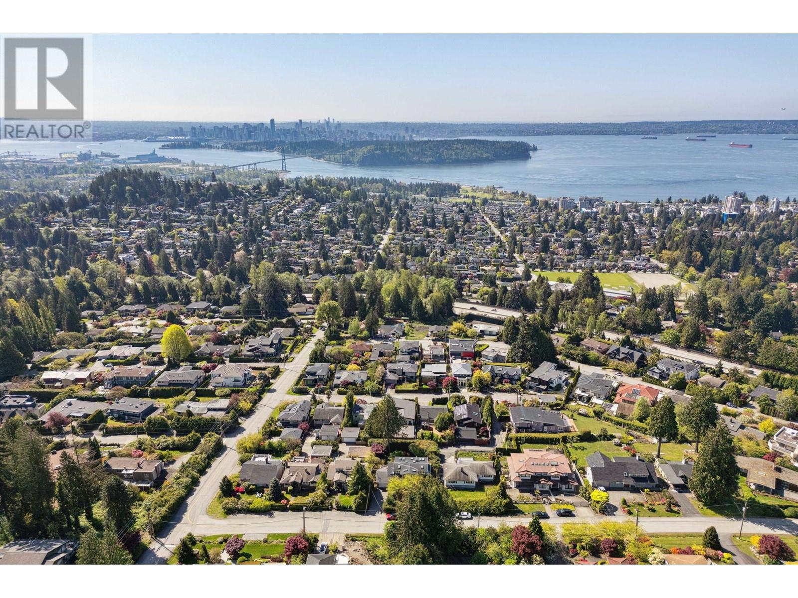 1158 Queens Avenue, West Vancouver, British Columbia  V7S 2K2 - Photo 10 - R2995902