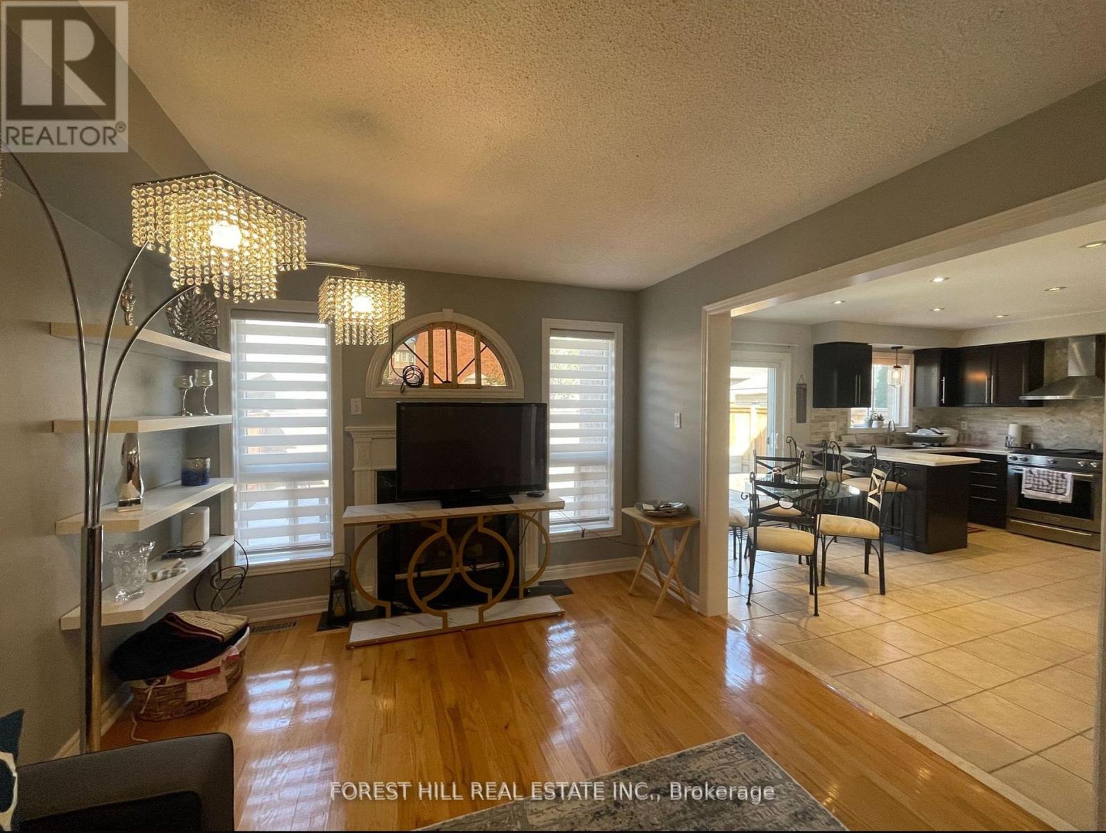 52 Adventure Crescent, Vaughan, Ontario  L6A 2Z8 - Photo 12 - N12137021