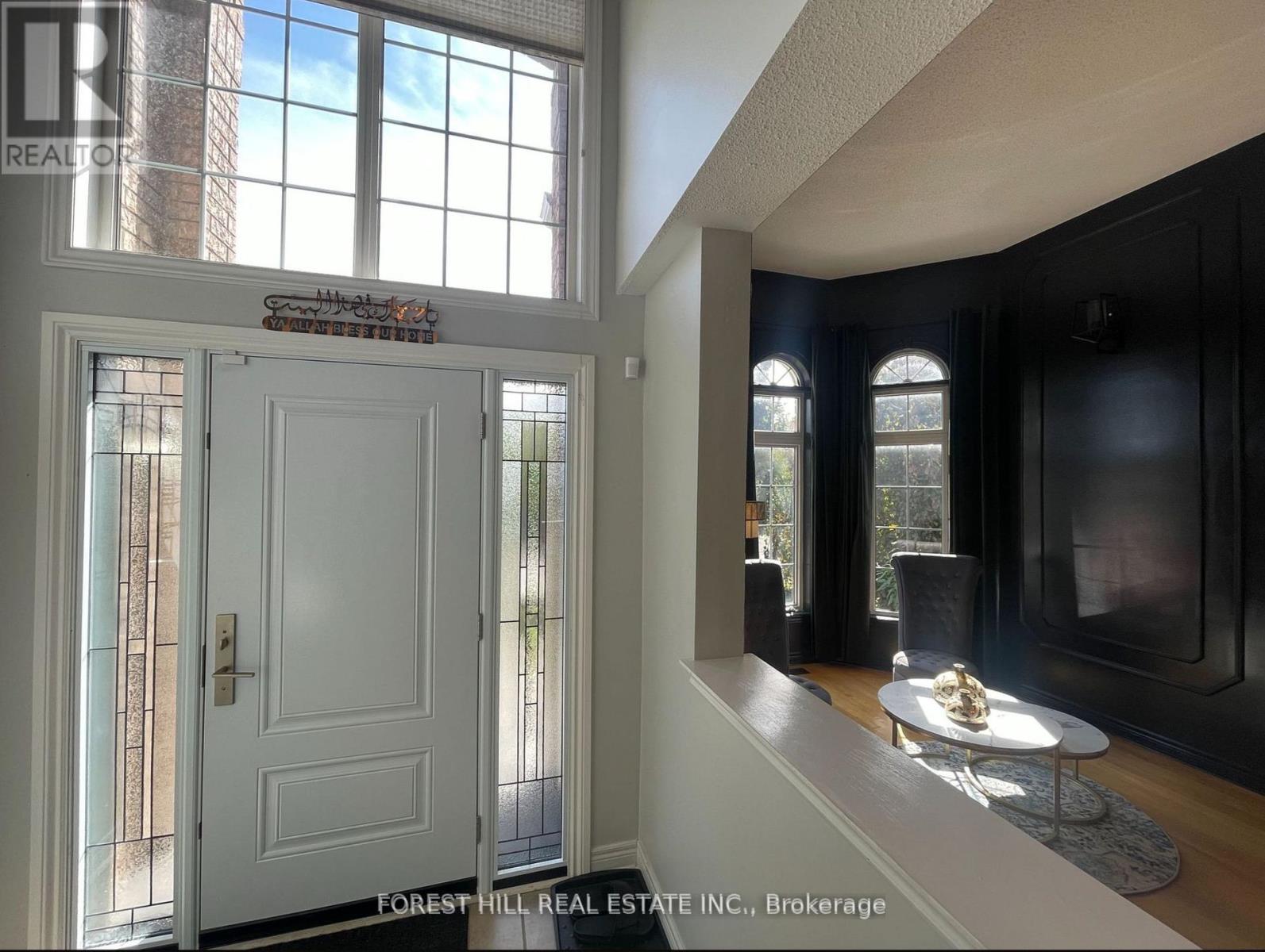52 Adventure Crescent, Vaughan, Ontario  L6A 2Z8 - Photo 2 - N12137021