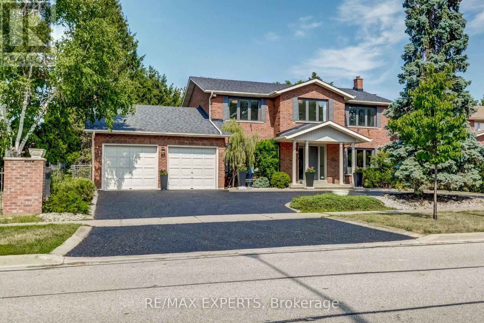 Property at 85 VILLA PARK DRIVE image 2