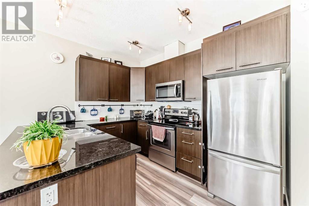 Property at 125, 300 Marina Drive image 5