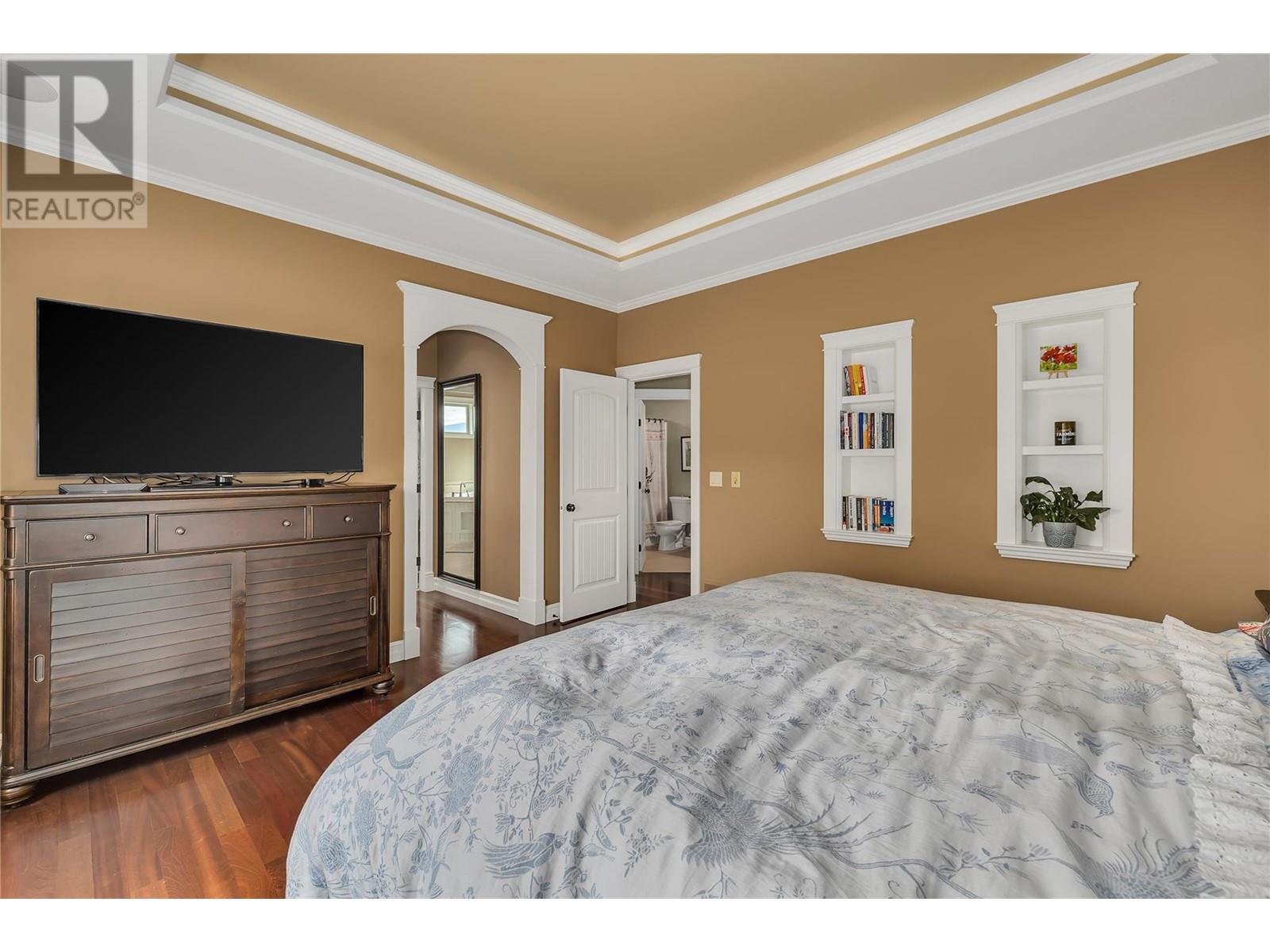Property at 6325 Old Kamloops Road image 4