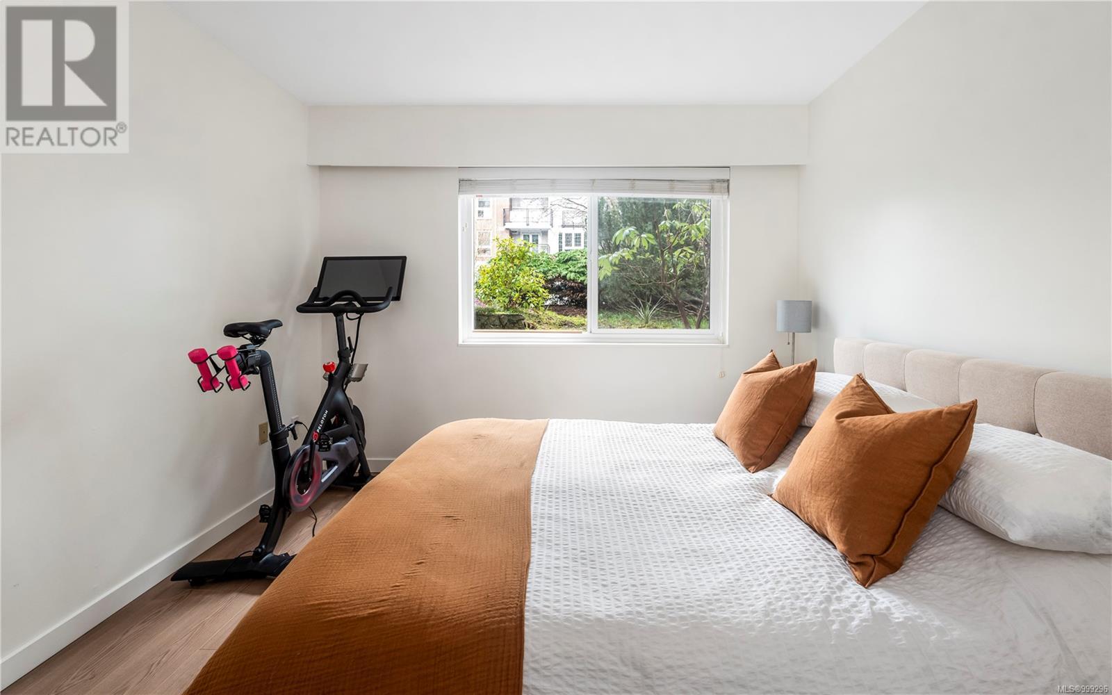 105 1035 Mcclure St, Victoria, British Columbia  V8V 3G1 - Photo 15 - 999296
