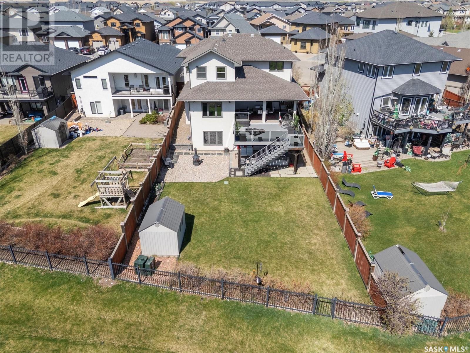 Property at 330 Greenfield TERRACE image 3