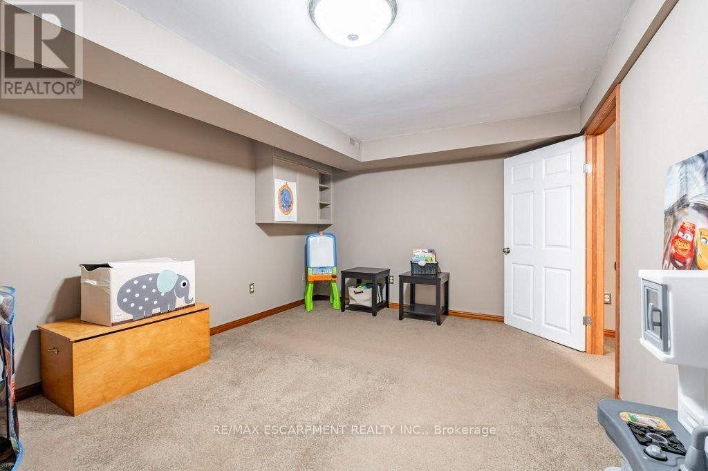 14 Twin Court, Hamilton, Ontario  L8W 2R8 - Photo 34 - X12136977