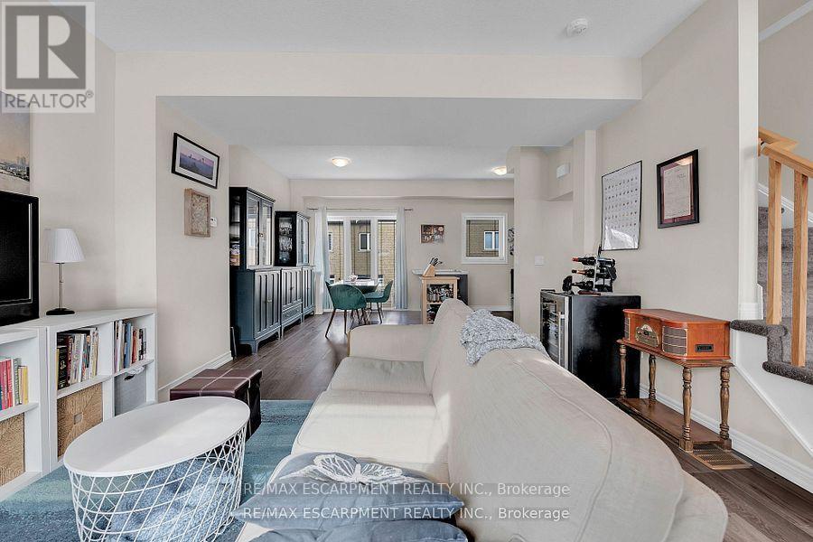 8 - 19 Picardy Drive, Hamilton, Ontario  L8J 0M7 - Photo 20 - X12137047