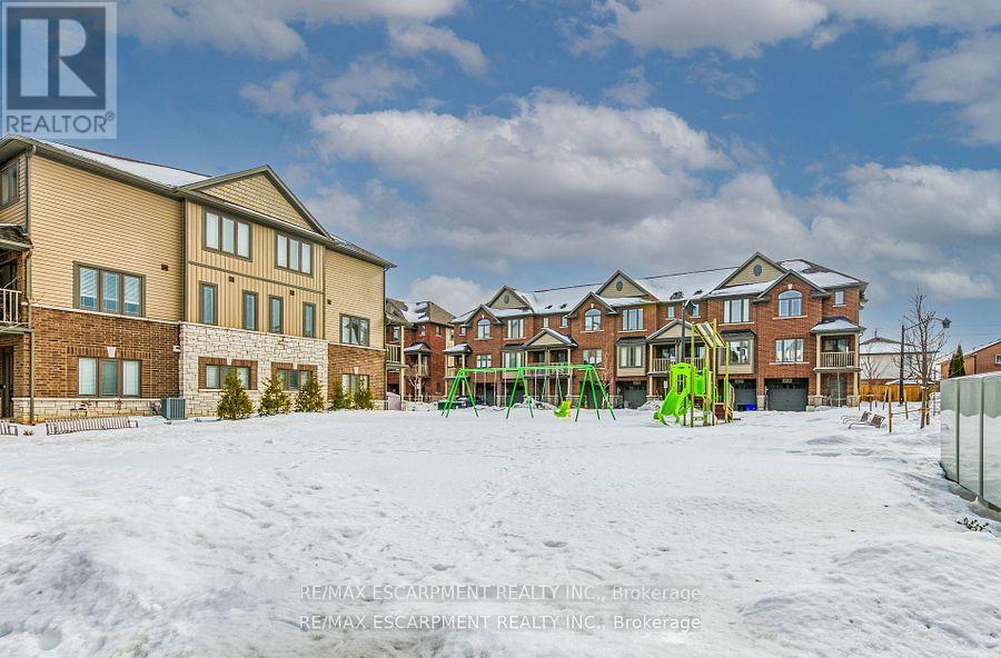 8 - 19 Picardy Drive, Hamilton, Ontario  L8J 0M7 - Photo 30 - X12137047