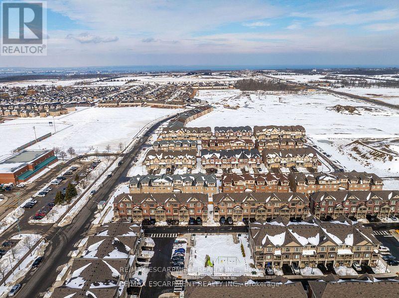 8 - 19 Picardy Drive, Hamilton, Ontario  L8J 0M7 - Photo 40 - X12137047
