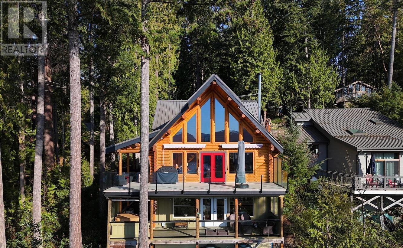 6873 Seaview Road, Sechelt, British Columbia  V7Z 0E1 - Photo 1 - R2994457