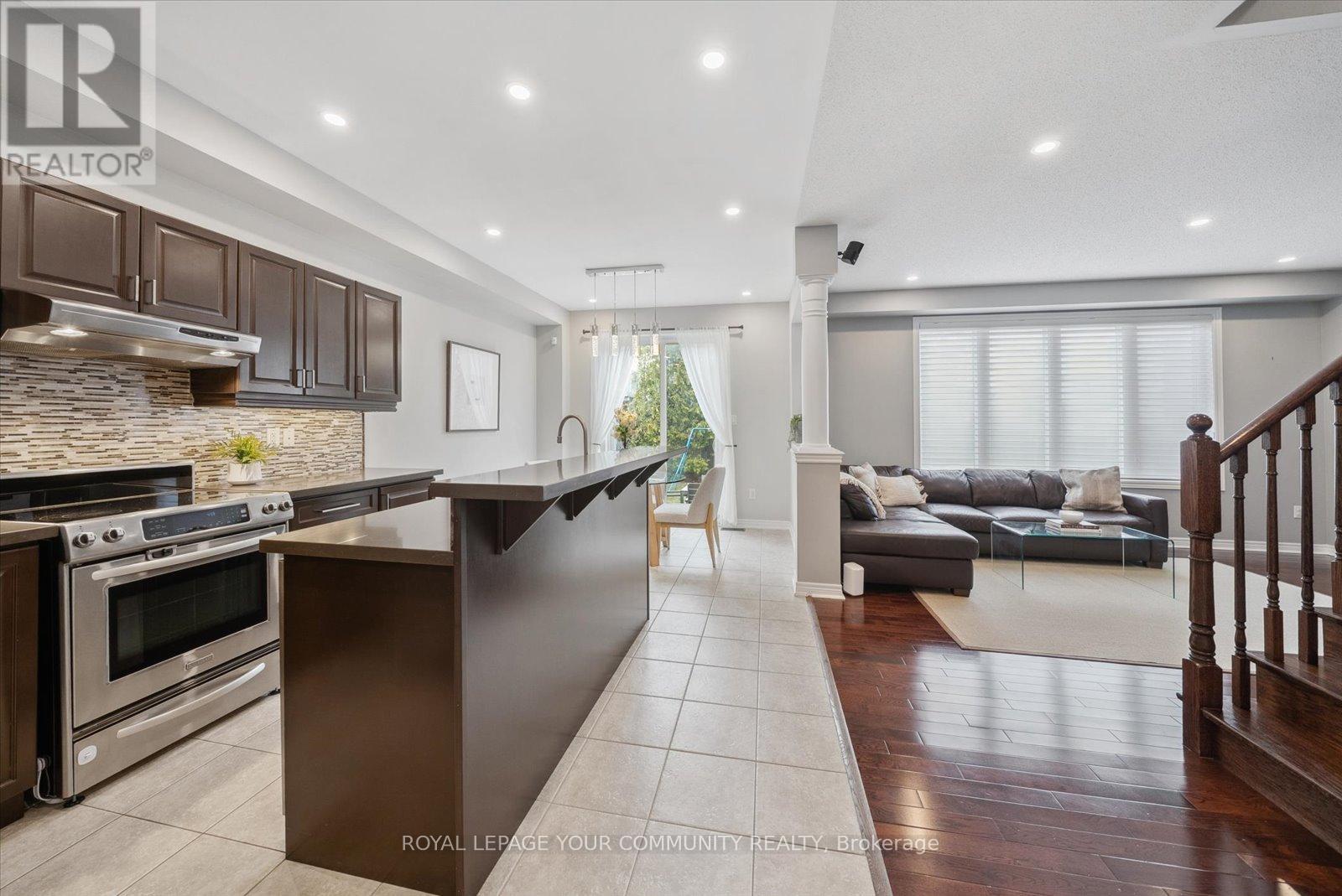 Property at 34 TOWNSHIP AVENUE image 3