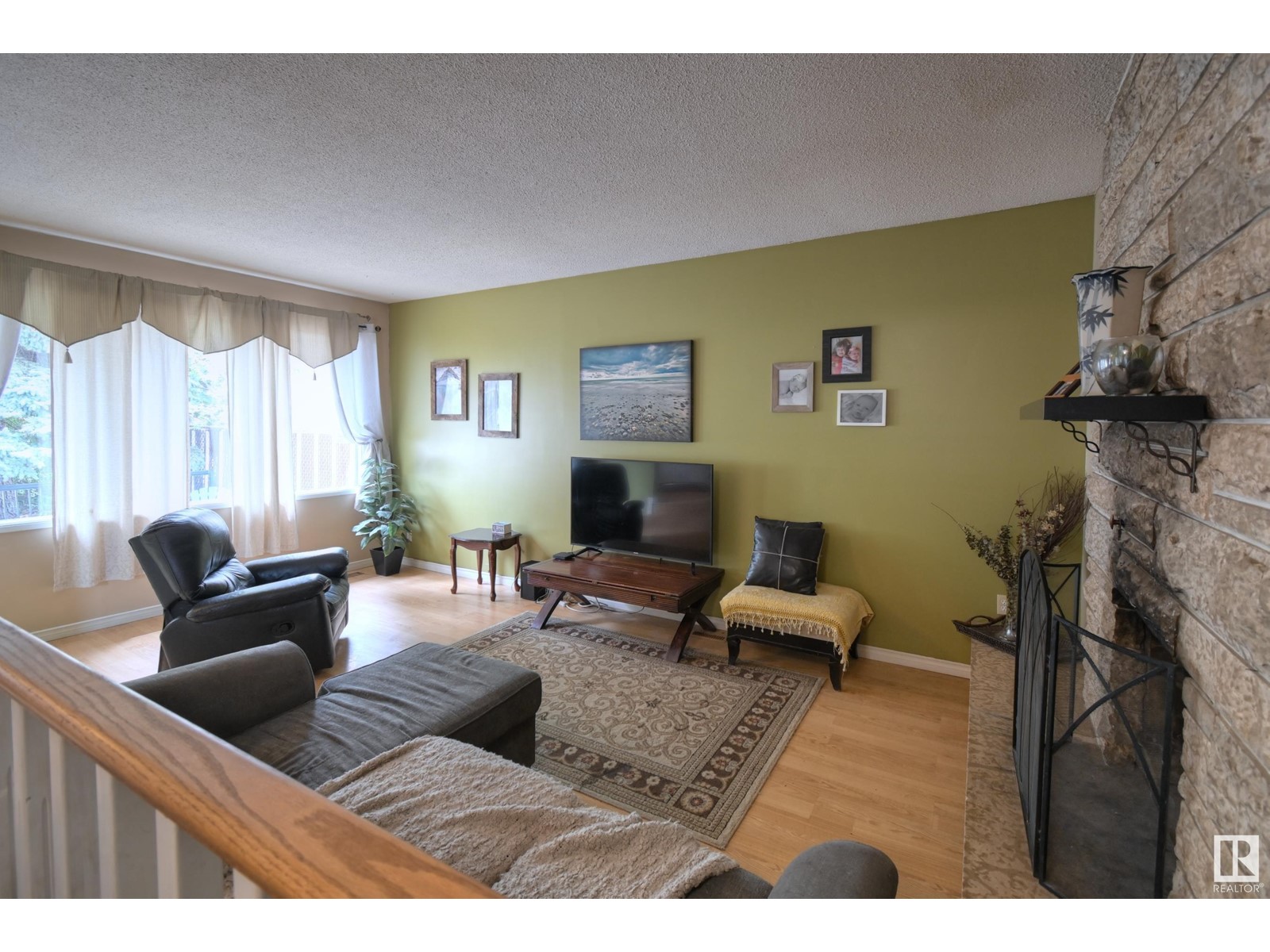 Property at 29 BEECHMONT CR image 5