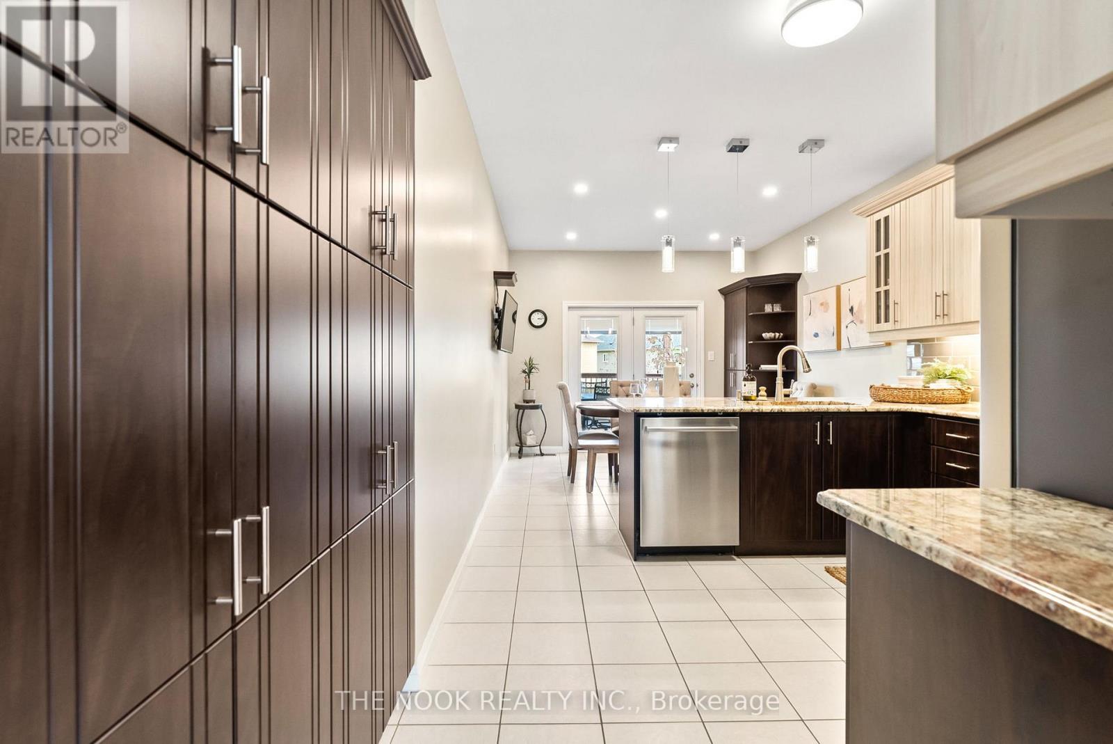 43 Lobb Court, Clarington, Ontario  L1C 0K4 - Photo 8 - E12137277