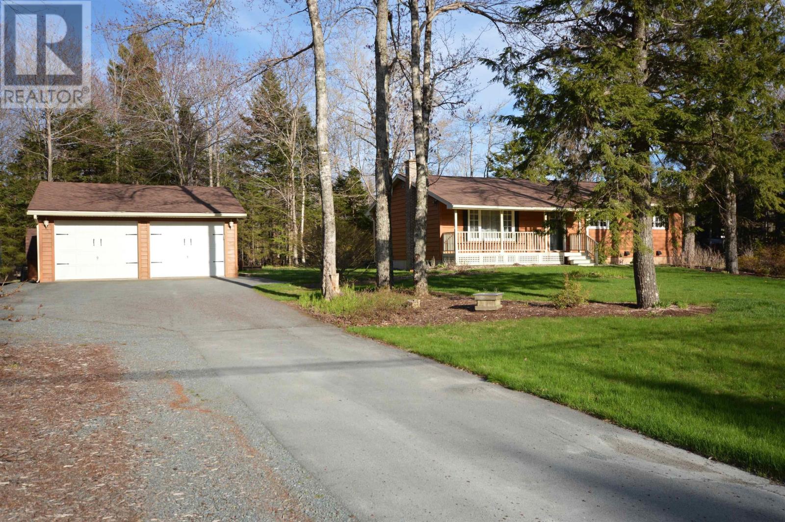 Property at 12 Tamarac Drive image 3
