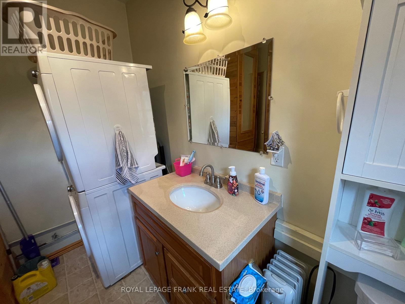 29 Head Street, Kawartha Lakes (Bobcaygeon), Ontario  K0M 1A0 - Photo 21 - X12137309