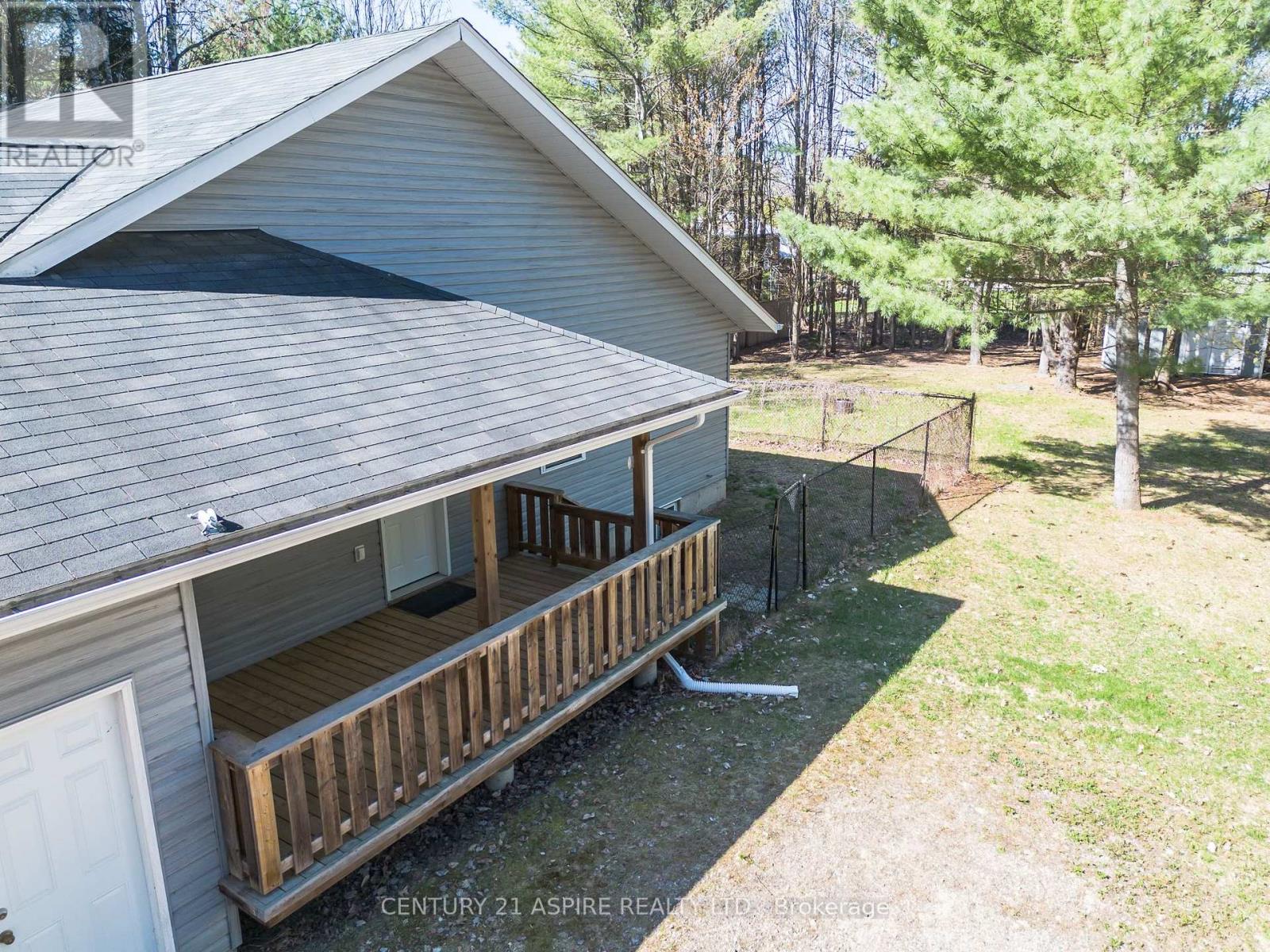 60 Legere Drive, Laurentian Hills, Ontario  K0J 1P0 - Photo 50 - X12050155