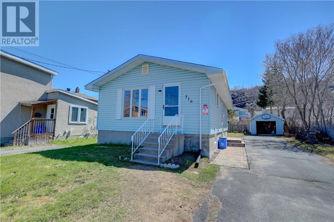 Property at 316 Leslie image 2