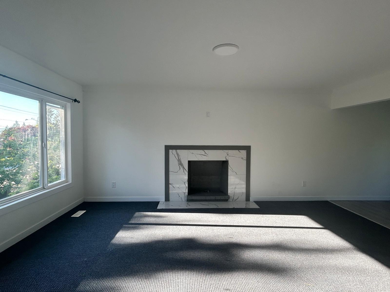 Property at 9272 116 STREET image 4