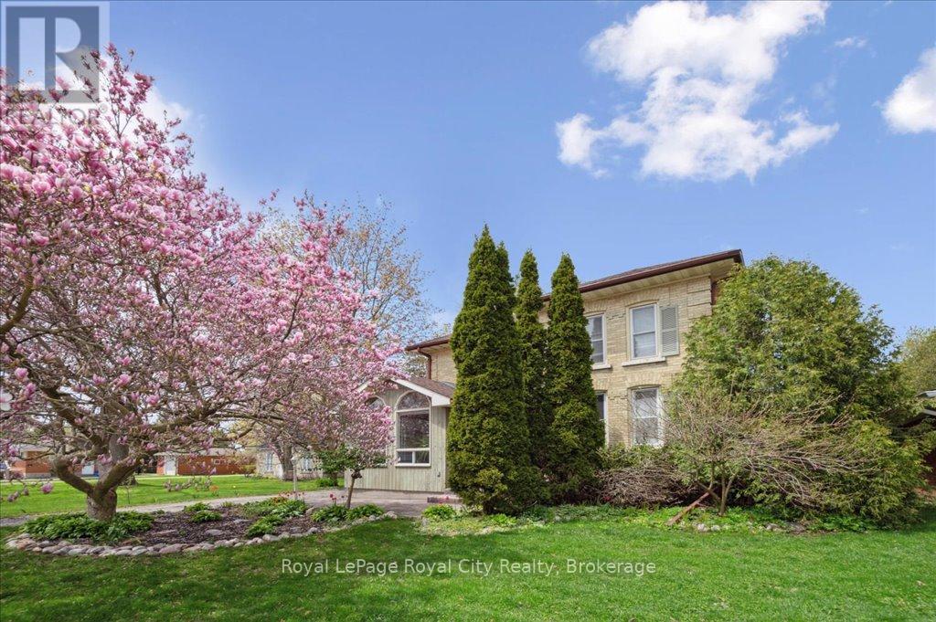 Property at 259 GARAFRAXA STREET E image 1