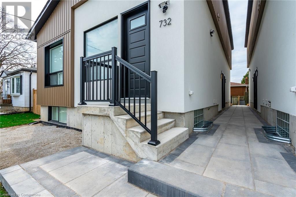 732 Eleventh Avenue Avenue Unit# A, Hamilton, Ontario  L8T 2K8 - Photo 1 - 40726839