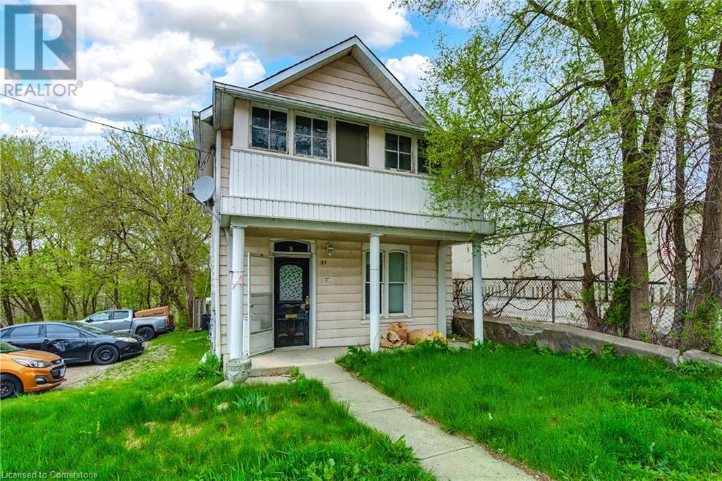 31 Queen Street W, Cambridge, Ontario  N3C 1G2 - Photo 2 - 40726502