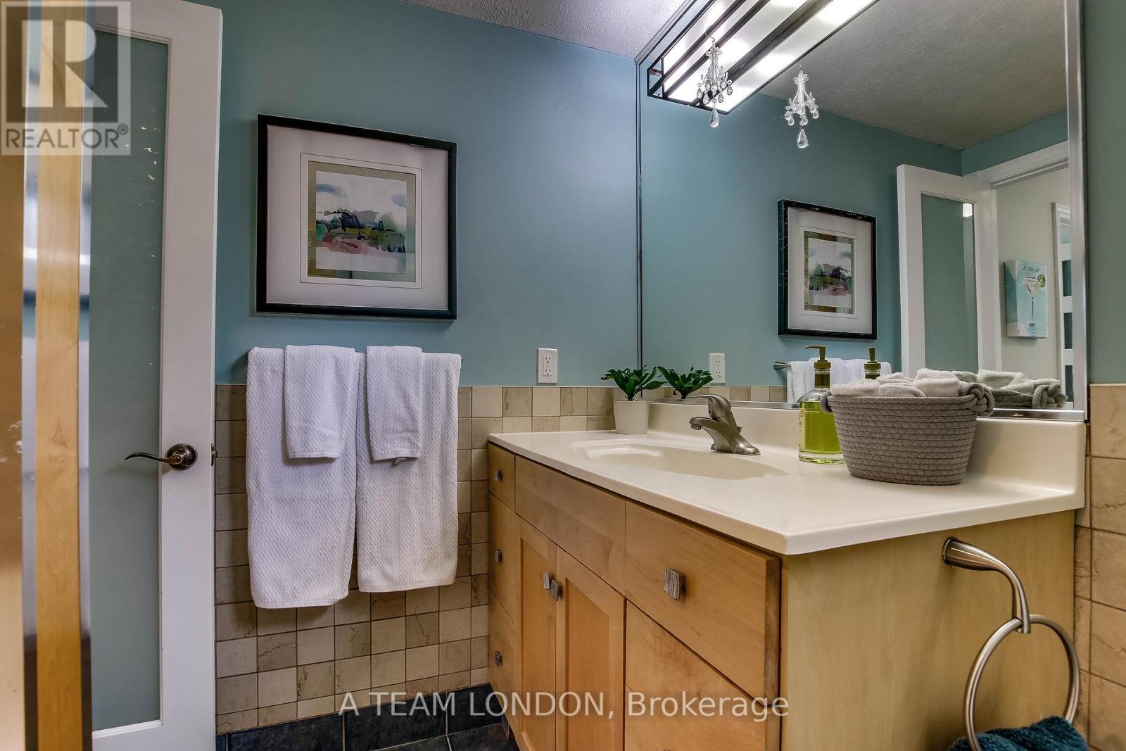 79 Yardley Wood Road, London North, Ontario  N6G 2H9 - Photo 21 - X12137182