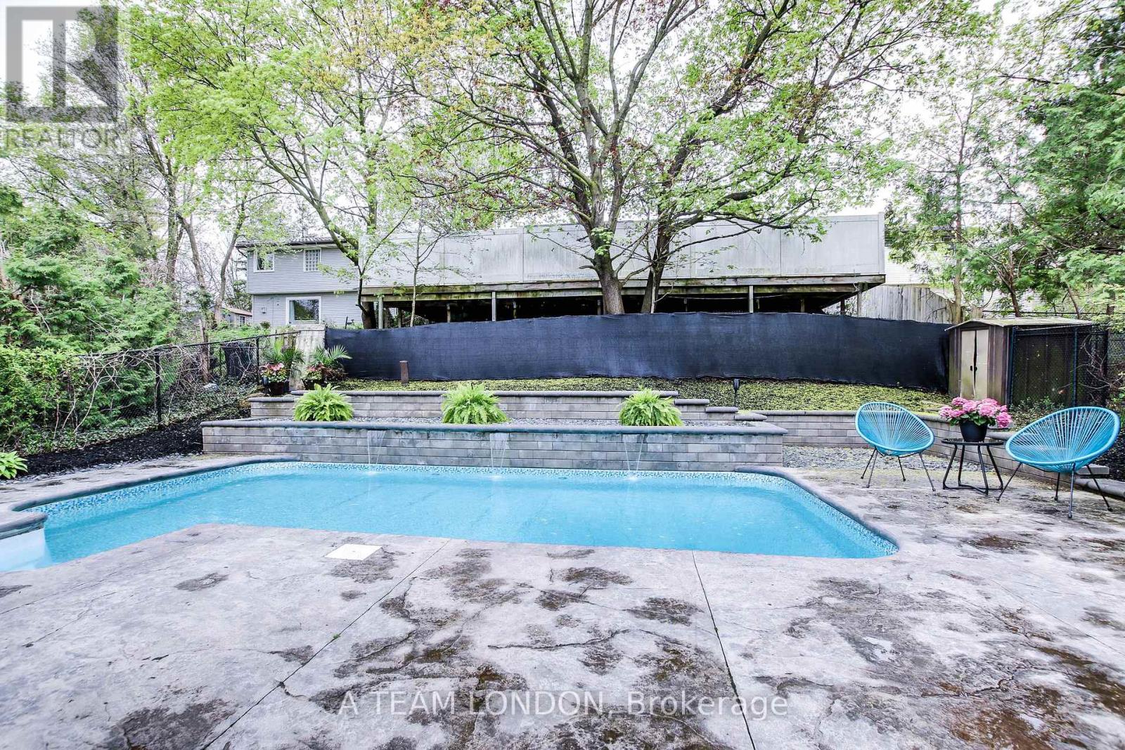79 Yardley Wood Road, London North, Ontario  N6G 2H9 - Photo 37 - X12137182