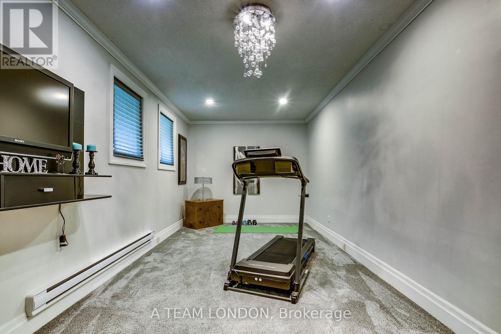 79 Yardley Wood Road, London North, Ontario  N6G 2H9 - Photo 4 - X12137182