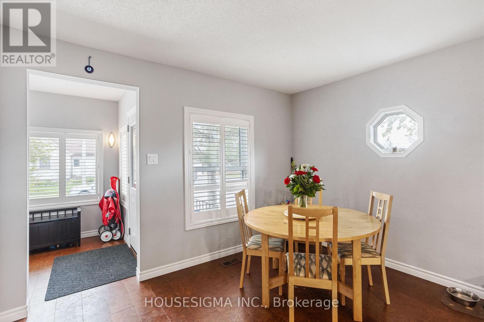 25 Tennyson Street, London East, Ontario  N5Z 2K6 - Photo 7 - X12137267