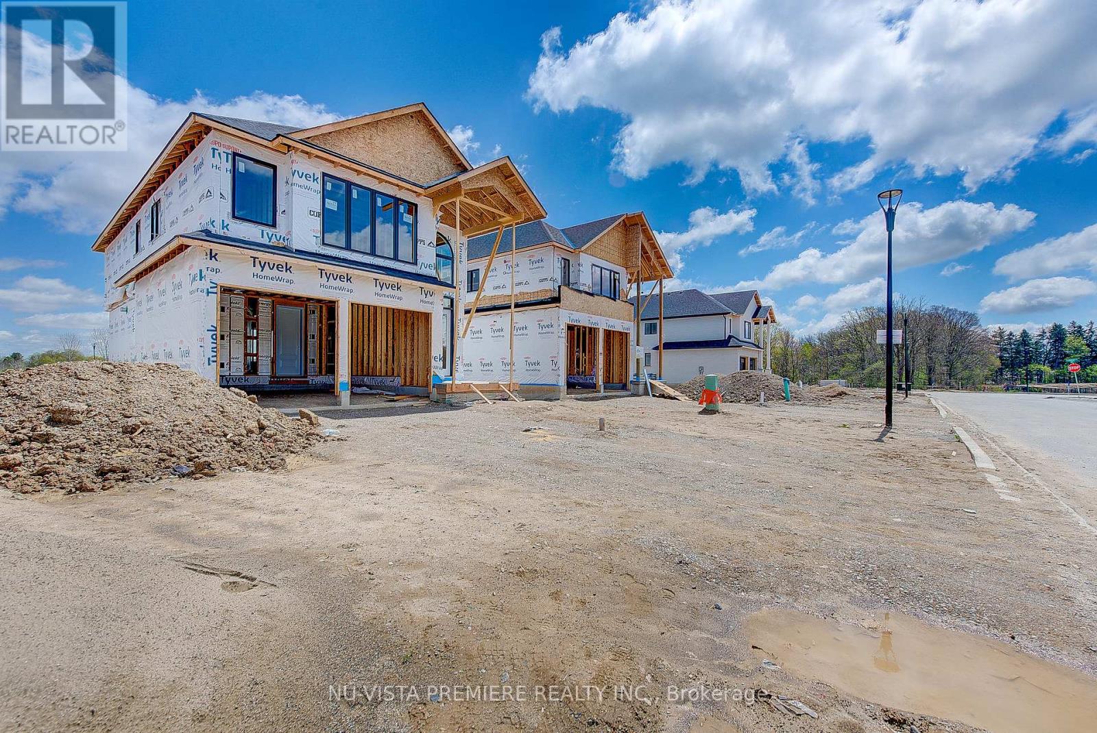 4260 Liberty Crossing, London South, Ontario  N6P 1J9 - Photo 2 - X12137275