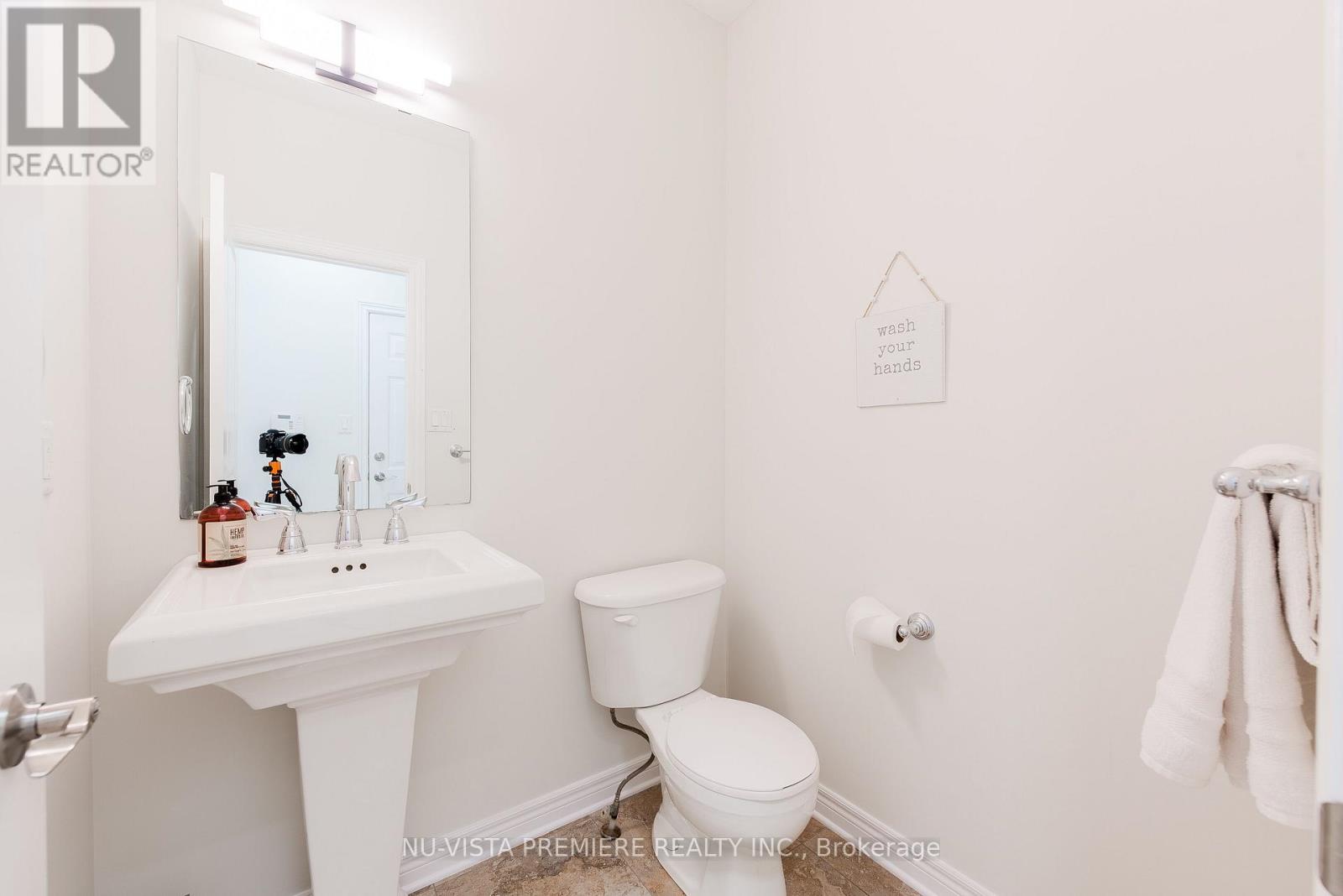 1750 Tigerlily Road, London South, Ontario  N6K 0A3 - Photo 10 - X12137332