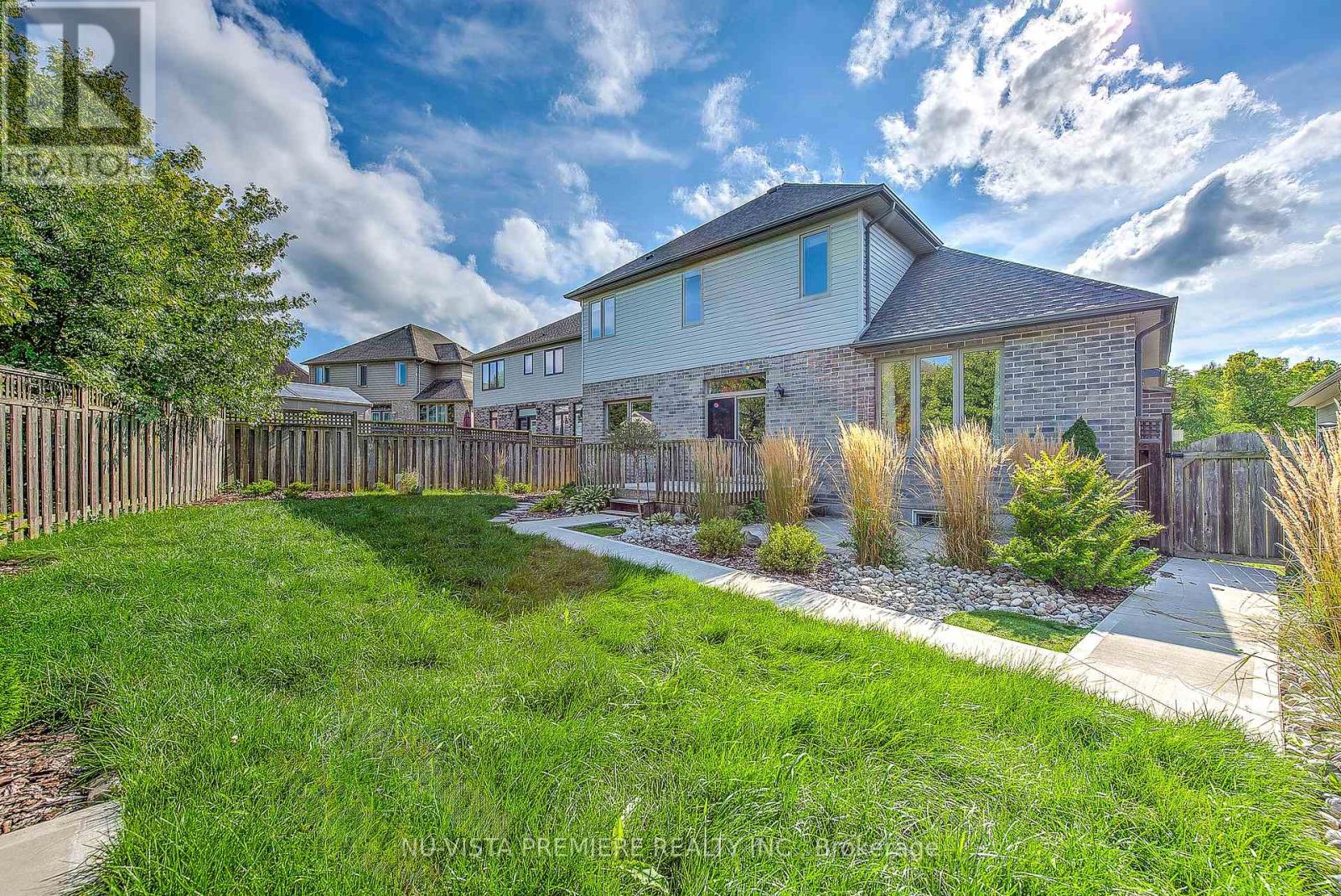 Property at 1750 TIGERLILY ROAD image 5