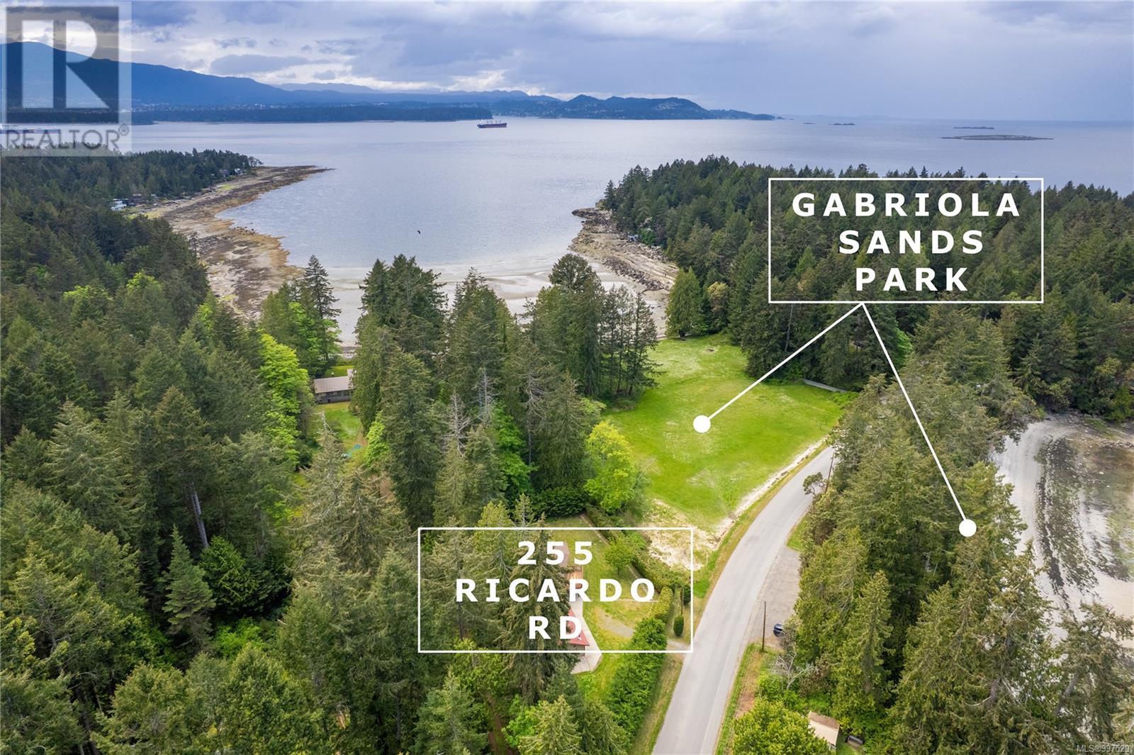 255 Ricardo Rd, Gabriola Island, British Columbia  V0R 1X1 - Photo 2 - 997529