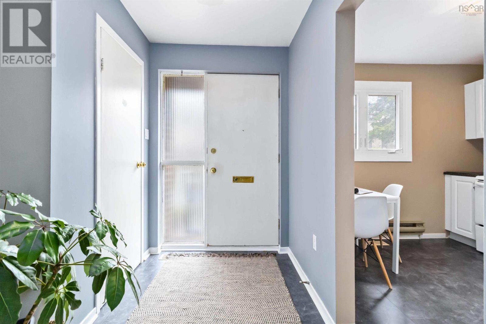 Property at 4 Forestside Crescent image 3