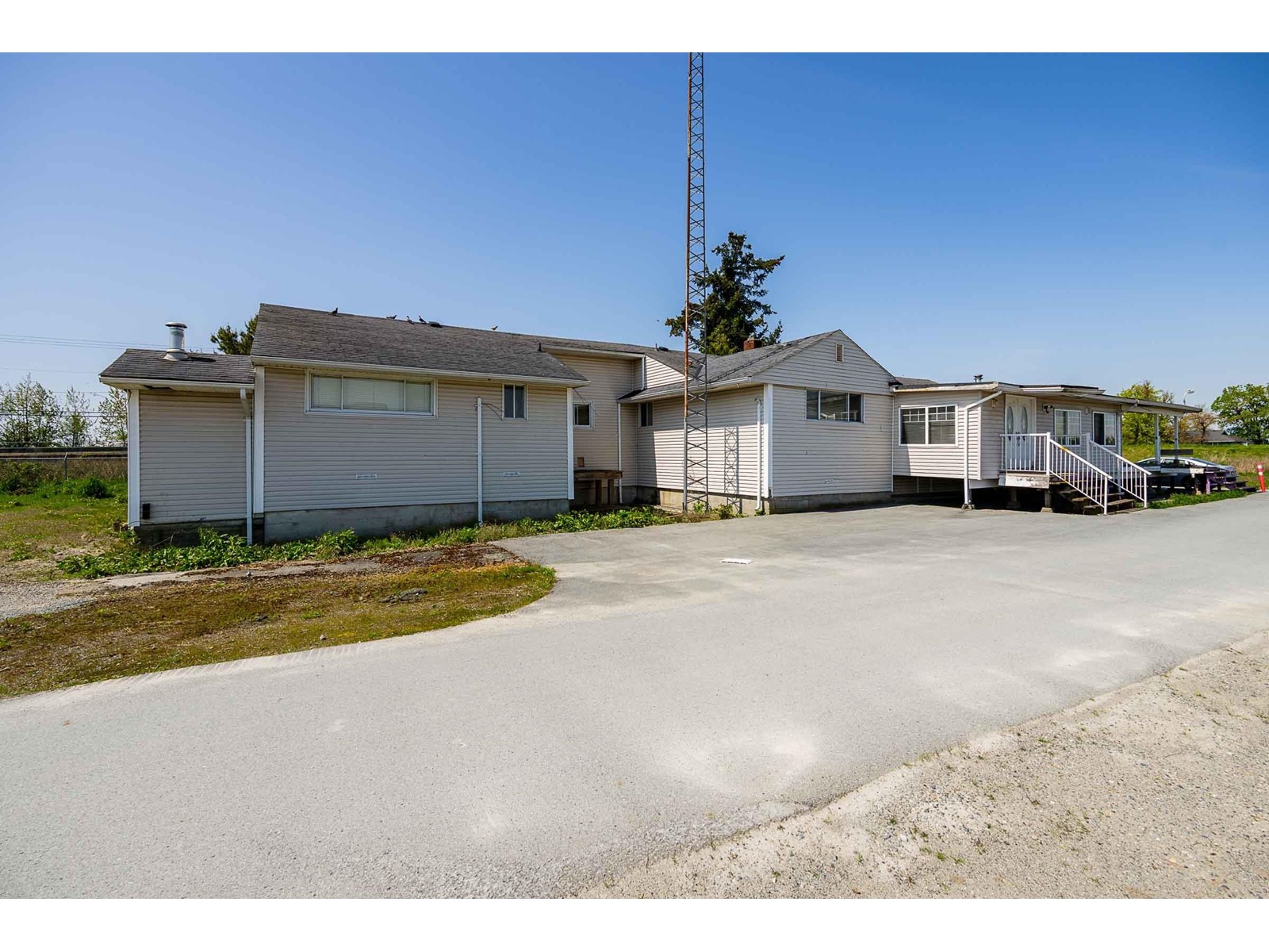 4586 176 Street, Surrey, British Columbia  V3S 0L5 - Photo 3 - C8067443