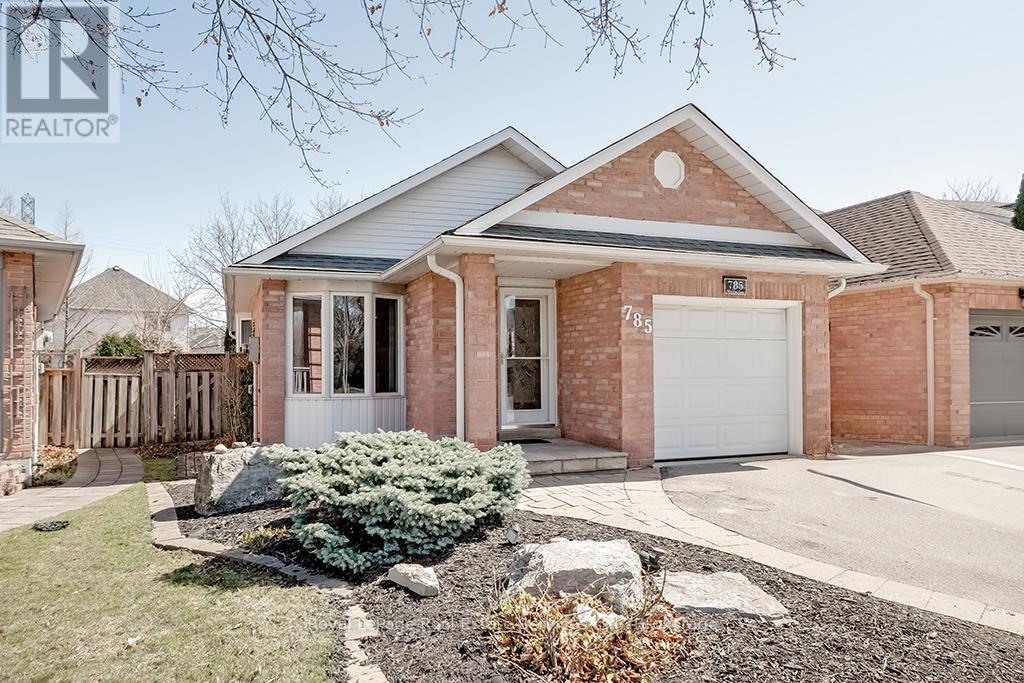 785 MIRIAM CRESCENT, Burlington, Ontario