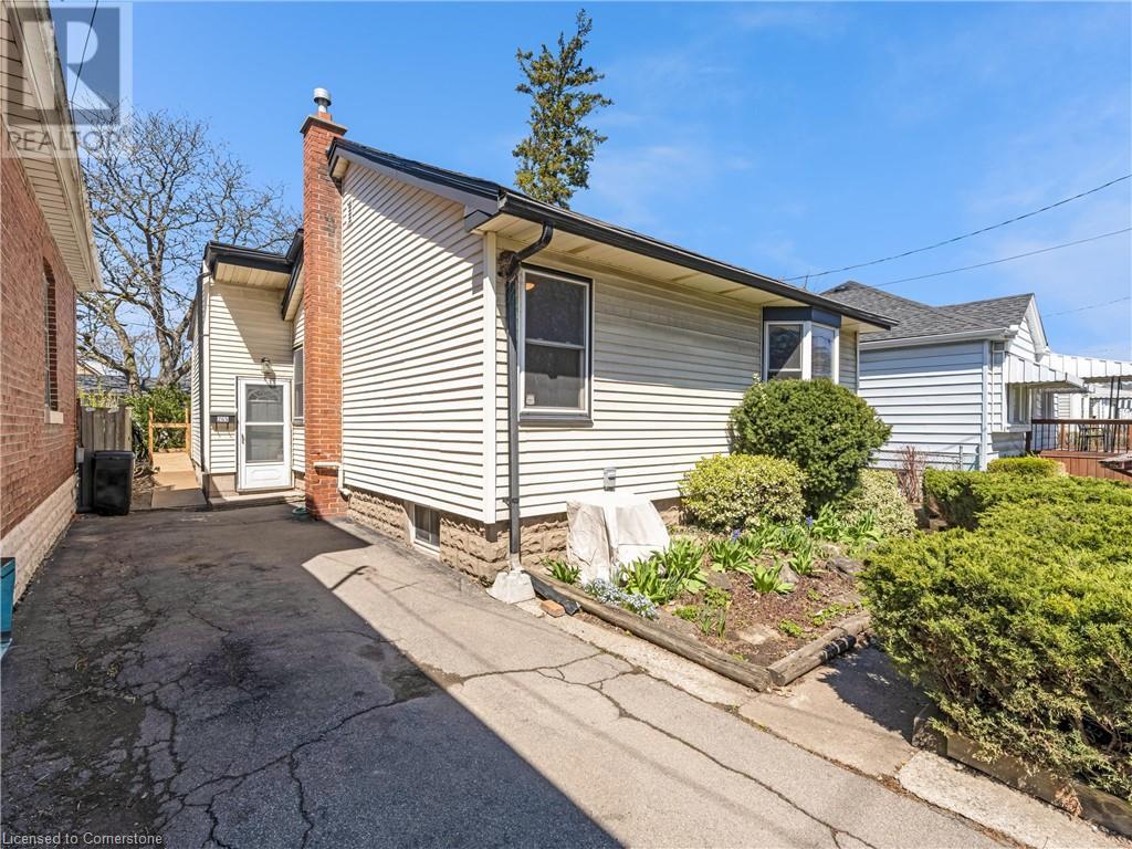 265 WALTER Avenue N, Hamilton, Ontario