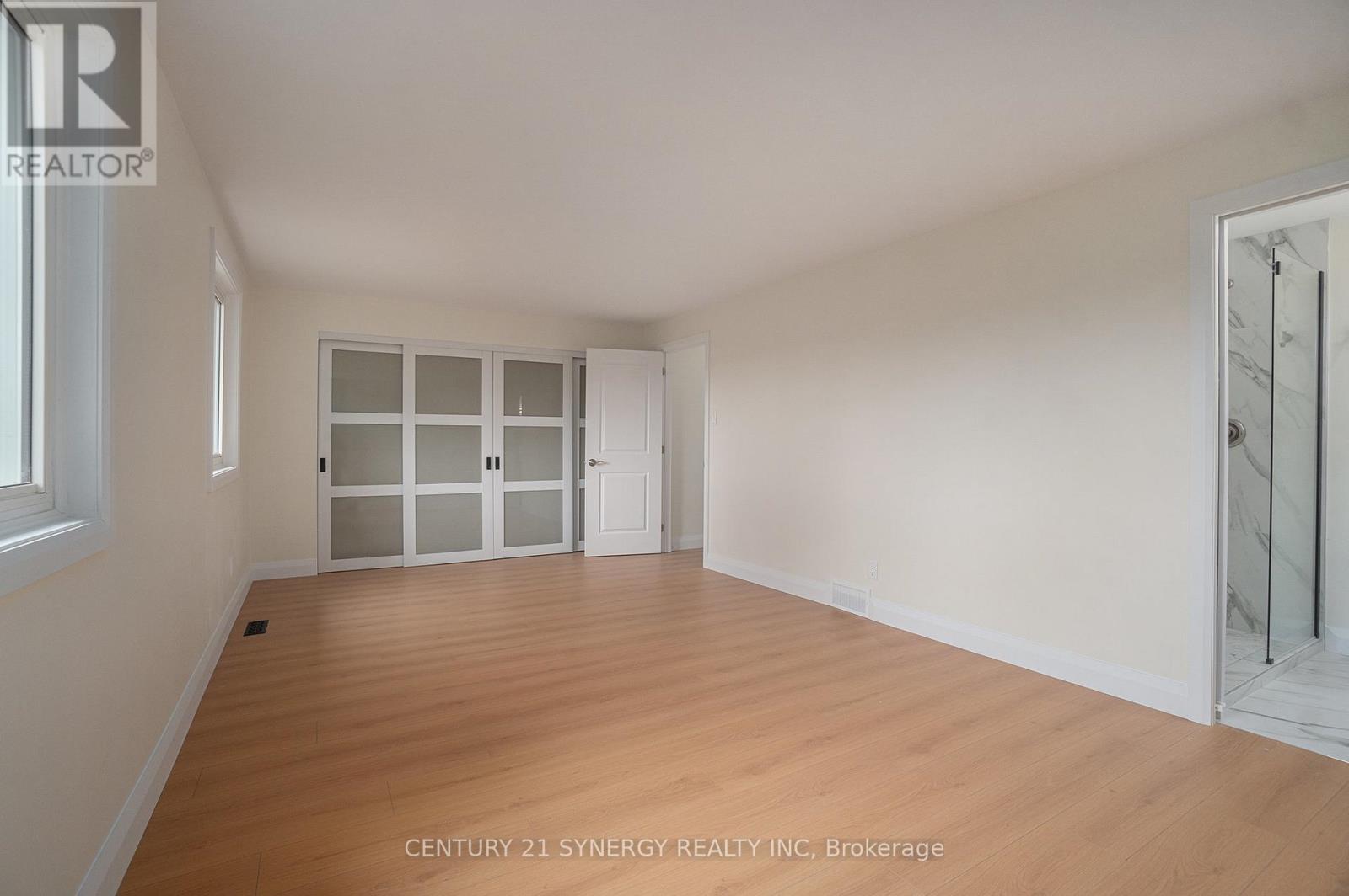 102 Coolspring Crescent, Ottawa, Ontario  K2E 7M8 - Photo 13 - X12137196