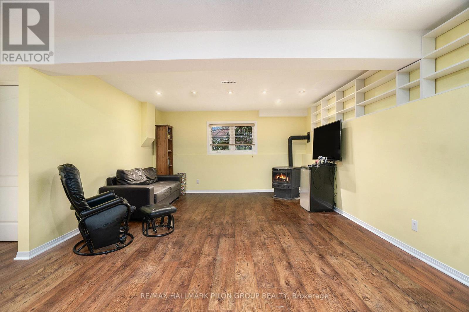 1018 Belvedere Avenue, Clarence-Rockland, Ontario  K4K 1H3 - Photo 14 - X12137286