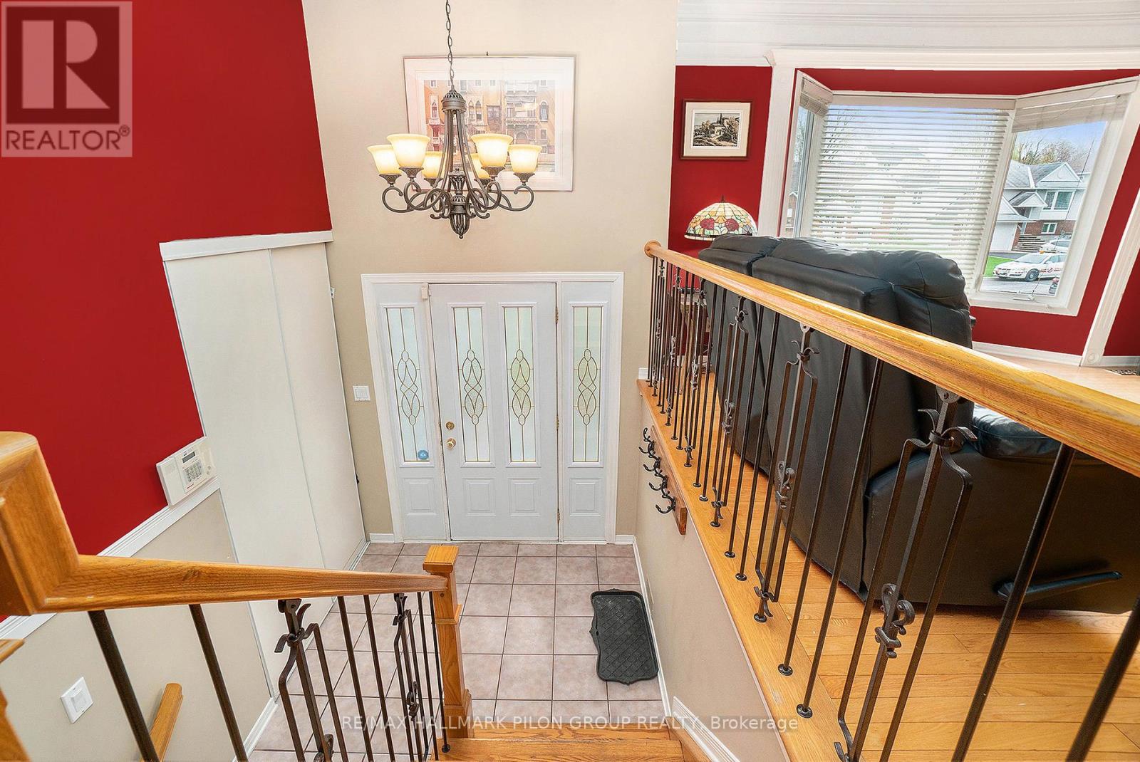 Property at 1018 BELVEDERE AVENUE image 3