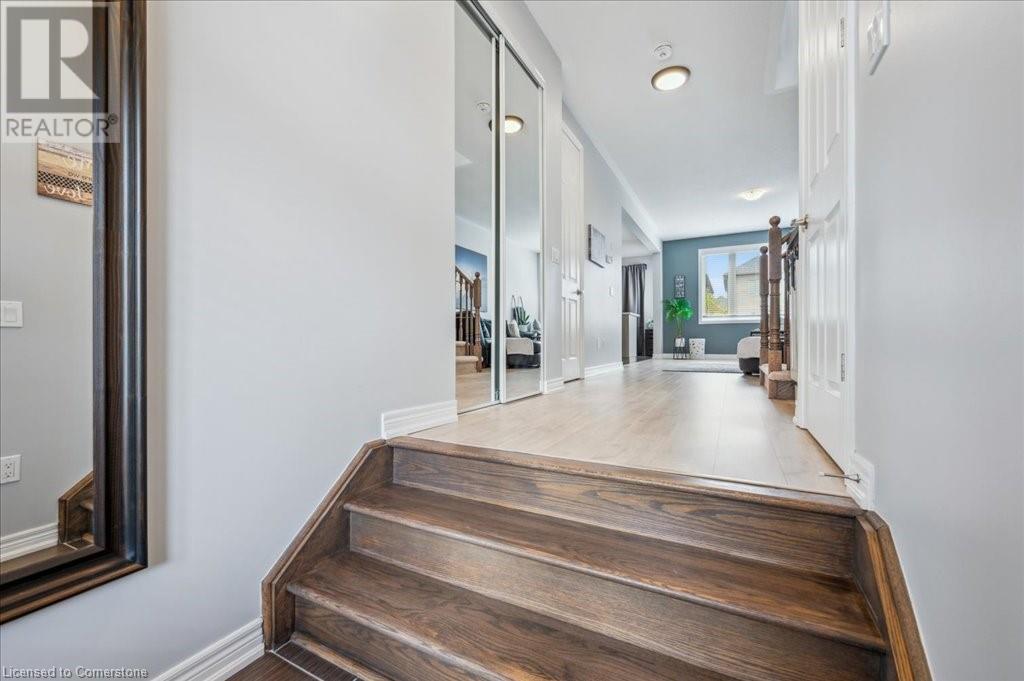 Property at 33 MCFARLANE Crescent image 5