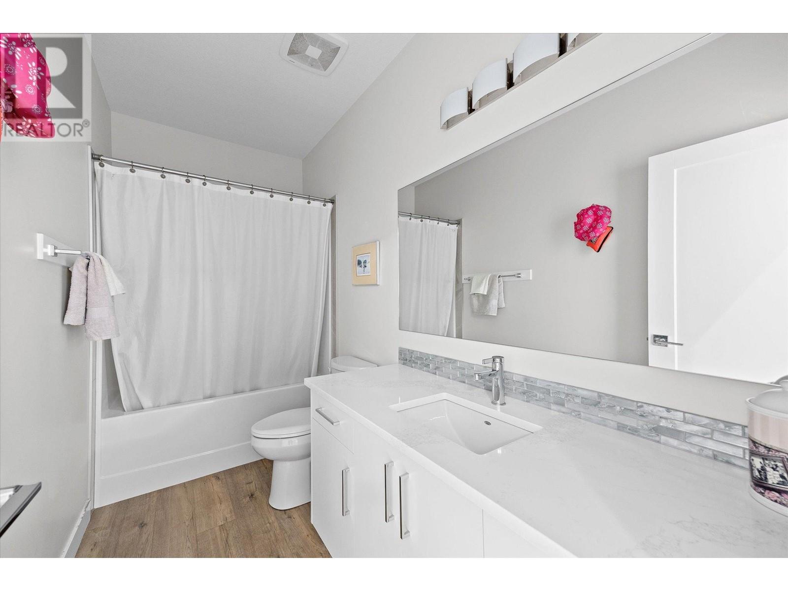 5697 Jasper Way, Kelowna, British Columbia  V1W 5L7 - Photo 53 - 10346524