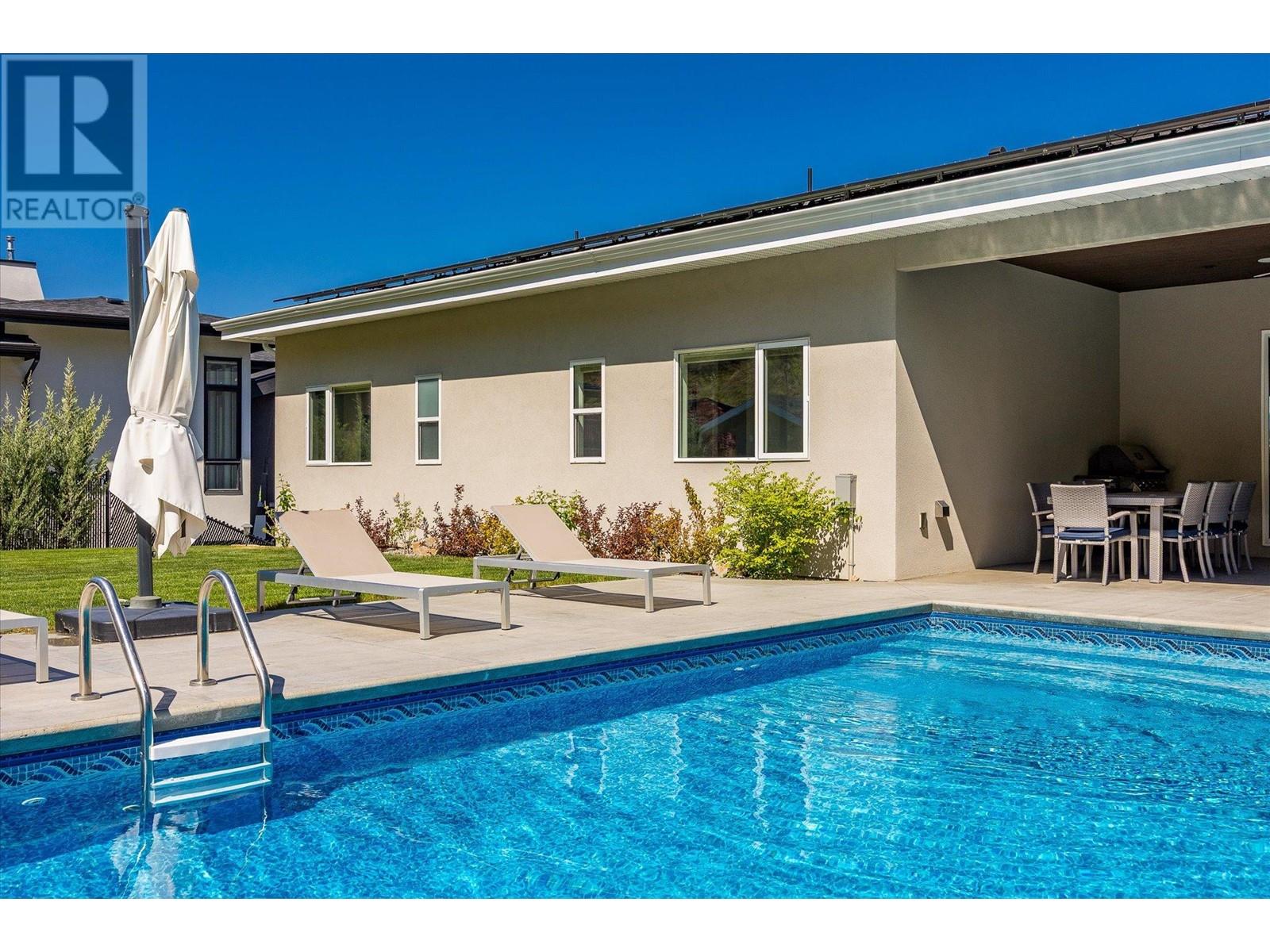 5697 Jasper Way, Kelowna, British Columbia  V1W 5L7 - Photo 64 - 10346524
