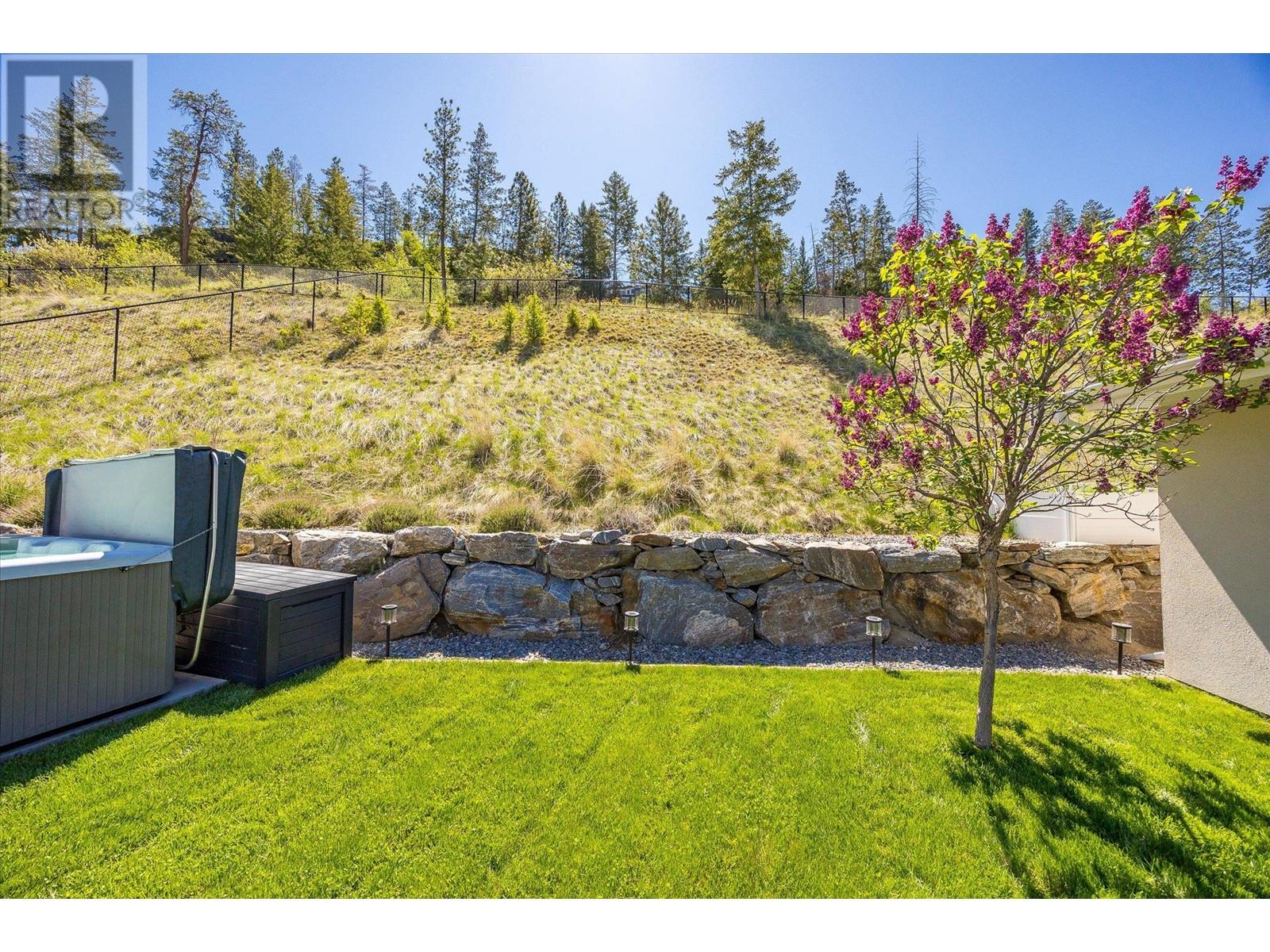 5697 Jasper Way, Kelowna, British Columbia  V1W 5L7 - Photo 69 - 10346524