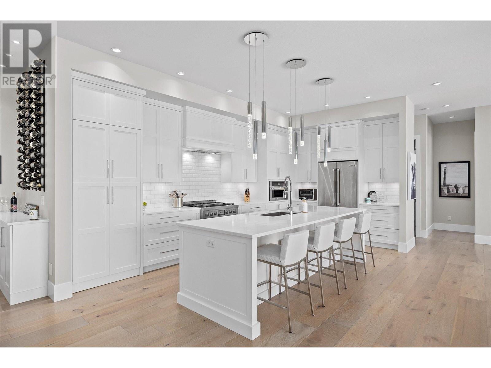 5697 Jasper Way, Kelowna, British Columbia  V1W 5L7 - Photo 7 - 10346524