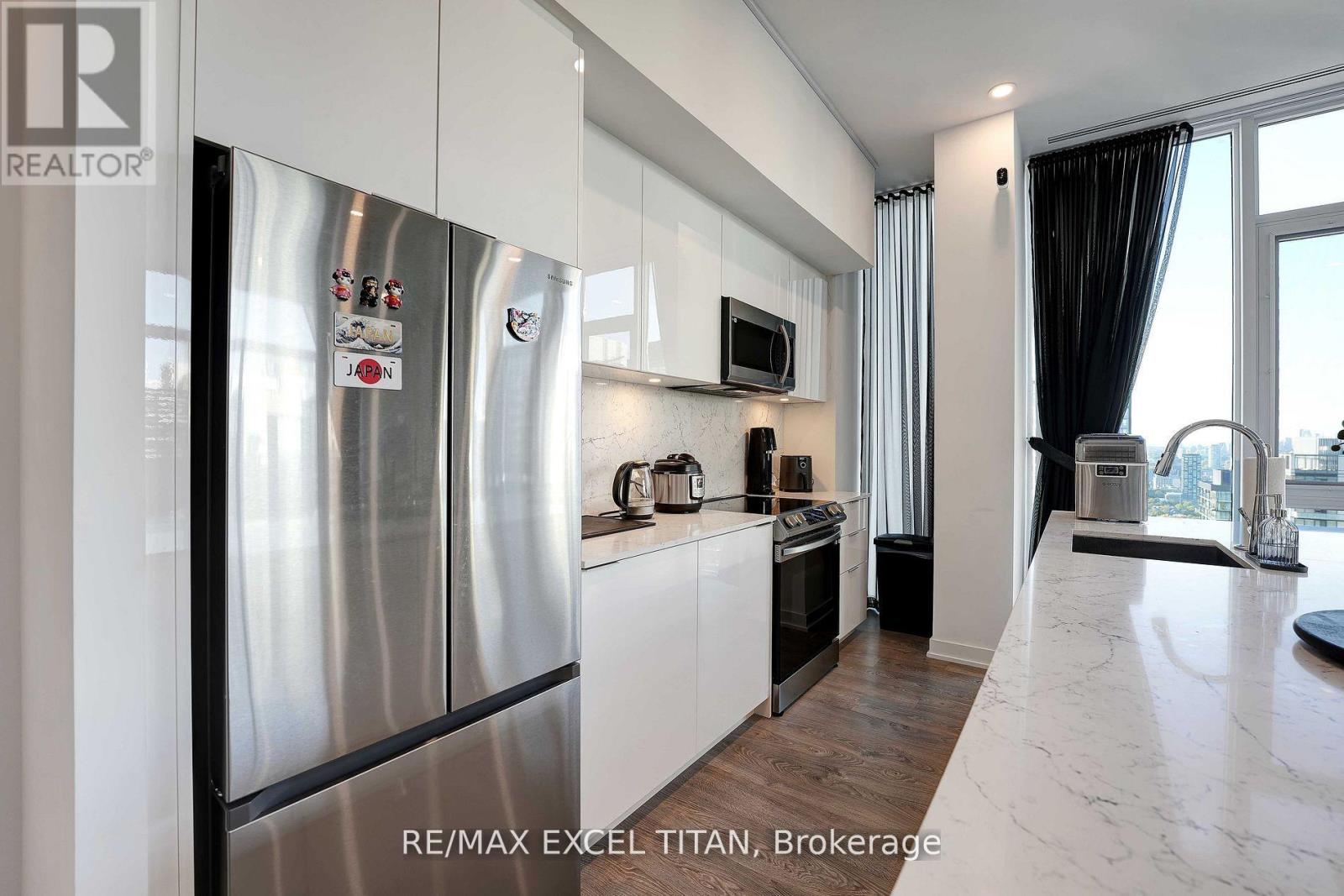 4201 - 357 King Street W, Toronto, Ontario  M5V 0S7 - Photo 12 - C12137232