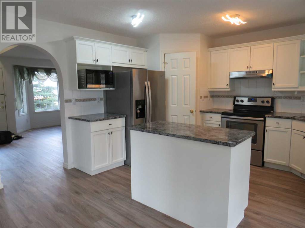 162 West Lakeview Crescent, Chestermere, Alberta  T1X 1H5 - Photo 9 - A2203981